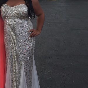 Joanna Chen prom dress